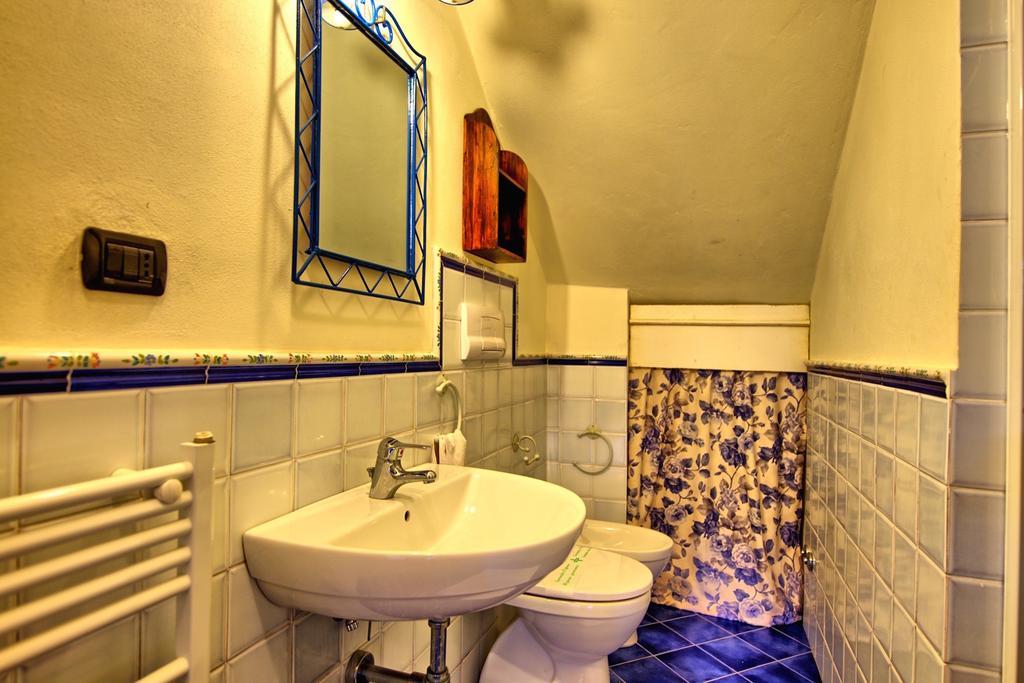 Holiday Home Casa Riccardo Gigliola Ruang foto