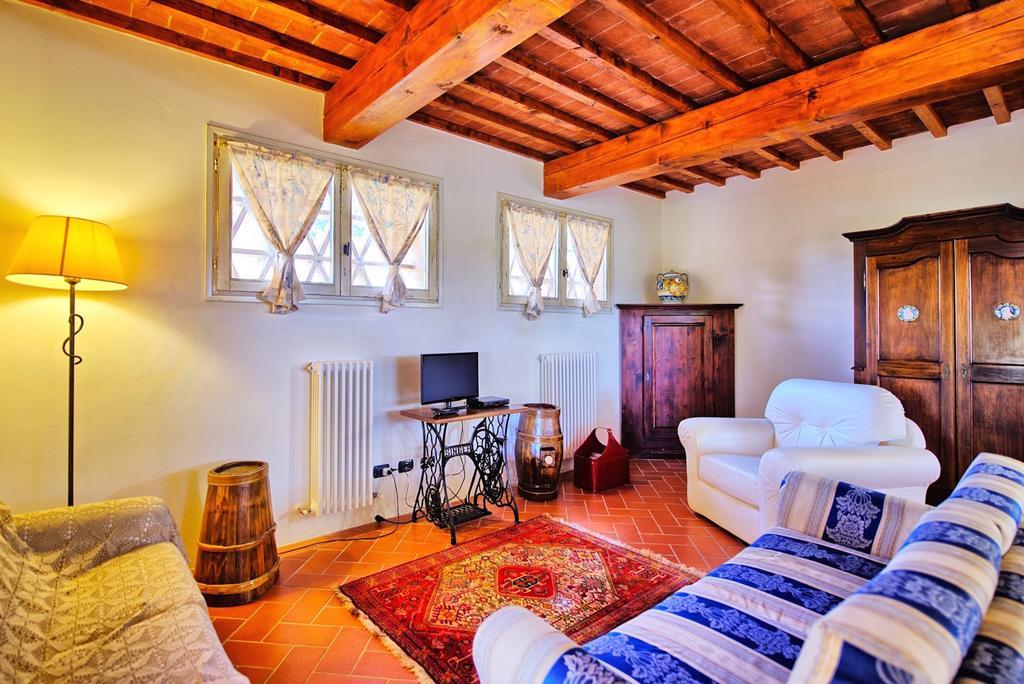 Holiday Home Casa Riccardo Gigliola Ruang foto